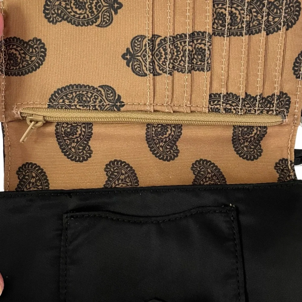NWT Vera Bradley Phone Wristlet Multipocket Wallet Removable Strap Black Tan